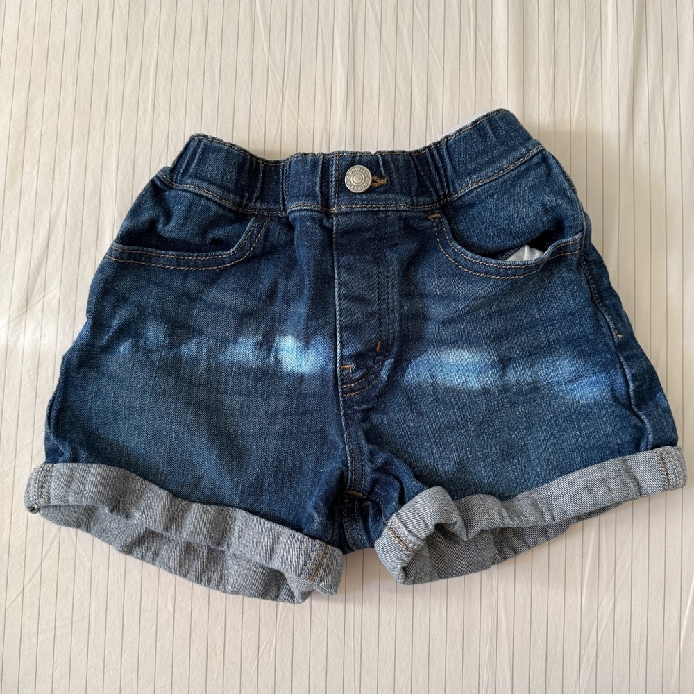 👖 EEUC UNIQLO 3T GIRLS JEAN SHORTS